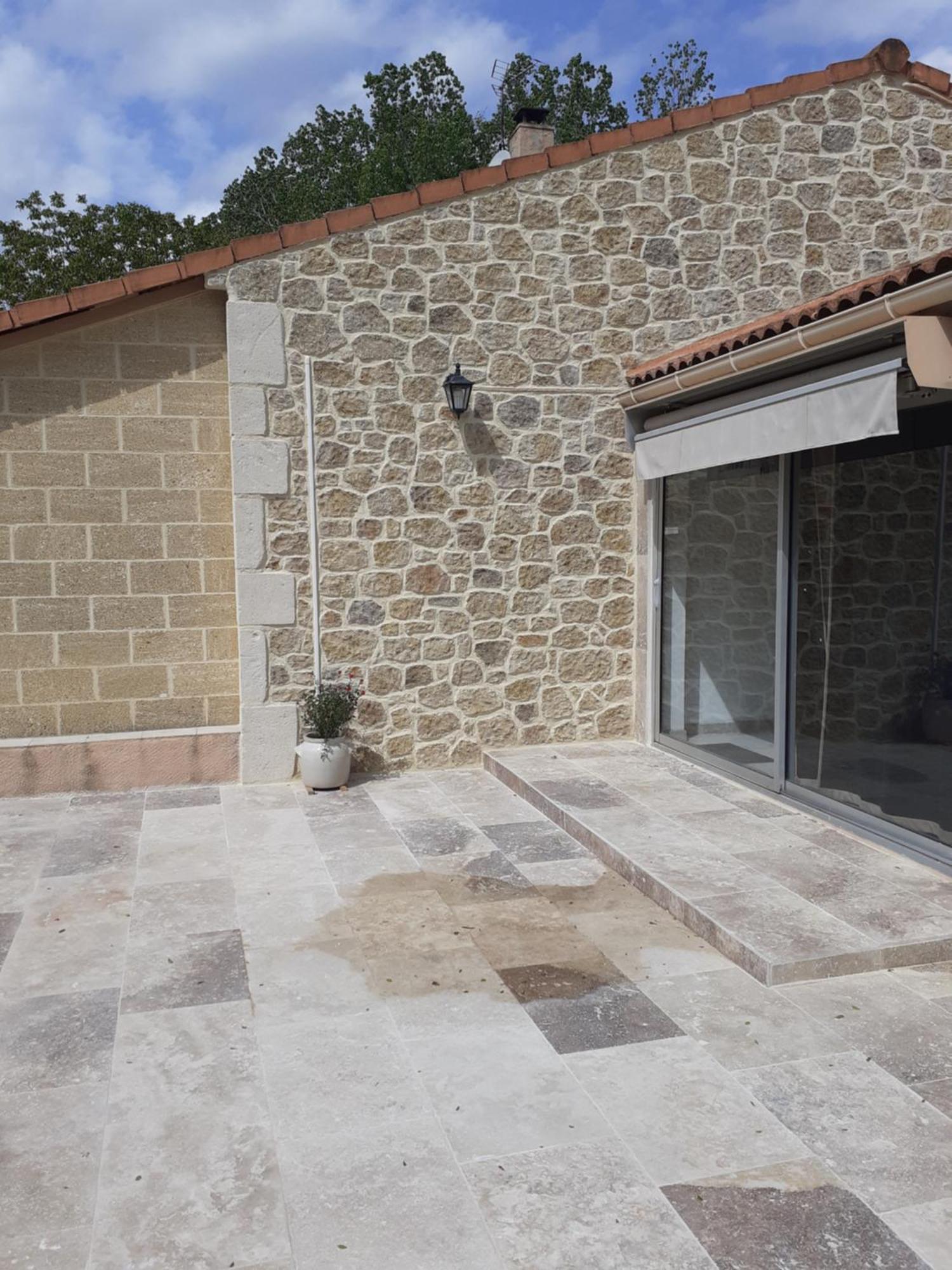 B&B Gite D'Ayran Saint Quentin la Poterie Bagian luar foto